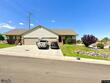 1507 chloe ln, pocatello,  ID 83201