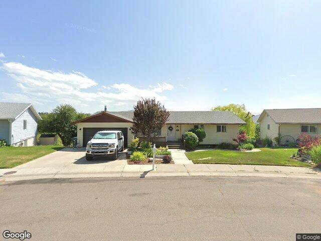 1445 bluebell cir, pocatello,  ID 83201