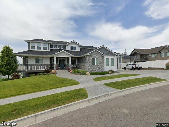 3076 lois ln, pocatello,  ID 83201