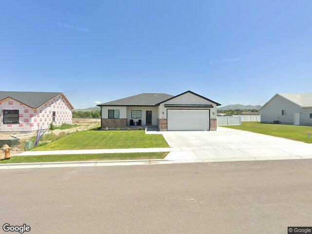 979 marinus ln, pocatello,  ID 83201