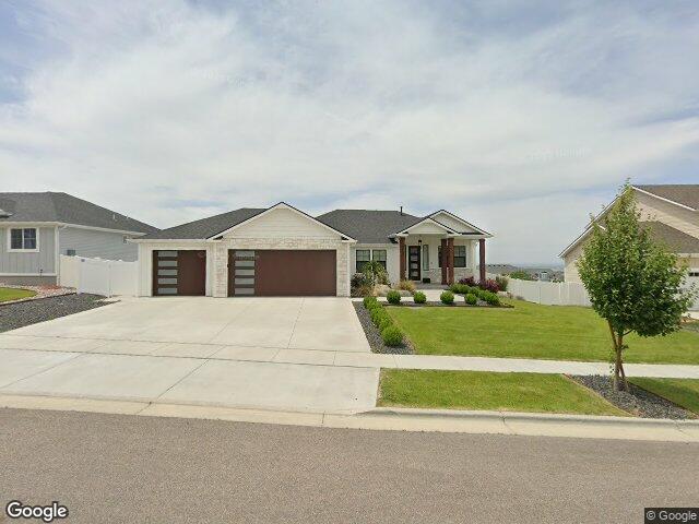 2439 courtney st, pocatello,  ID 83201