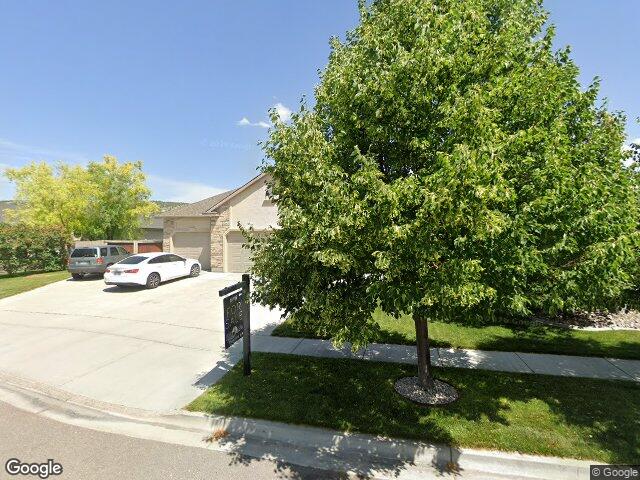 1384 stoneridge dr, pocatello,  ID 83201