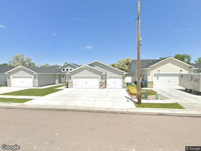 1368 troy ln, pocatello,  ID 83201