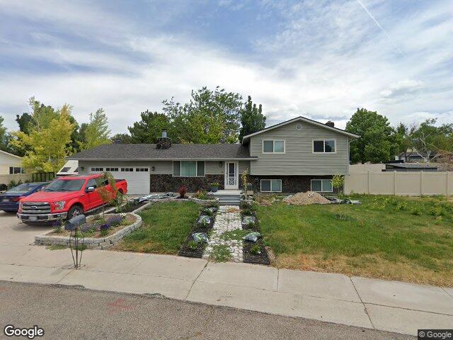 2236 diane ln, pocatello,  ID 83201