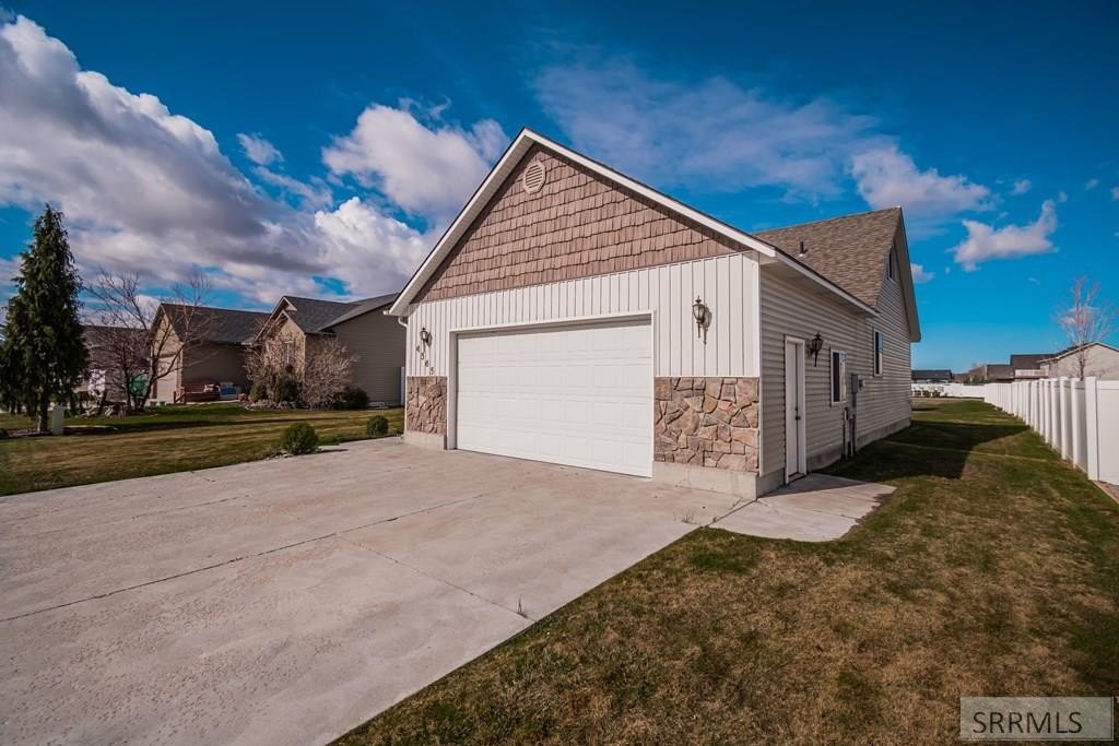 4565 sarah loop, pocatello,  ID 83202