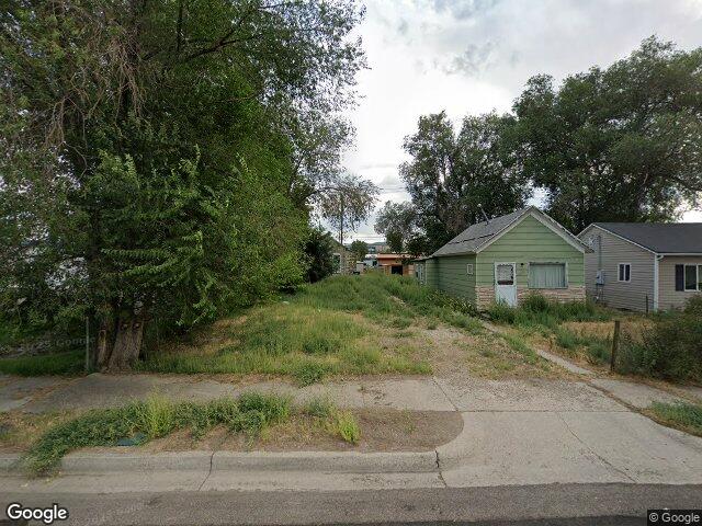 1028 n 9th ave, pocatello,  ID 83201
