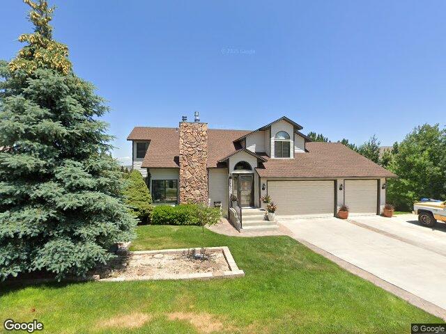 1882 azalea ln, pocatello,  ID 83204
