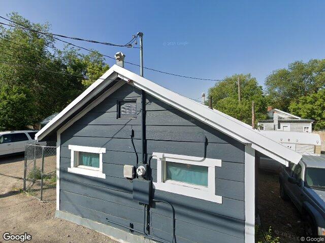 1341 1/2 harrison, pocatello,  ID 83204