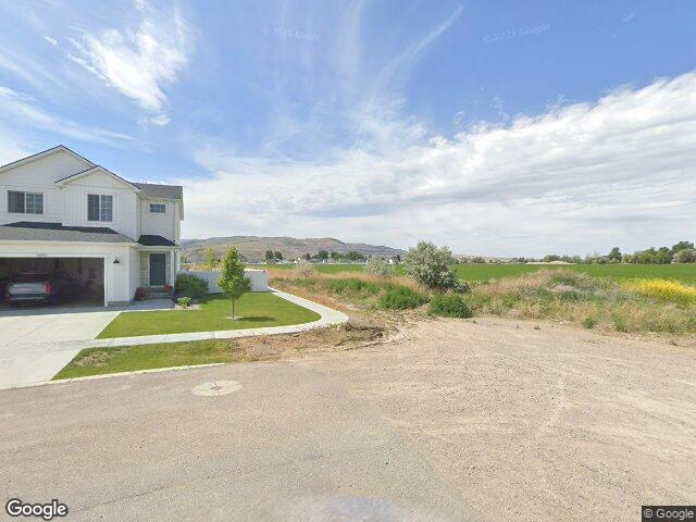 1573 petersburg dr, pocatello,  ID 83202