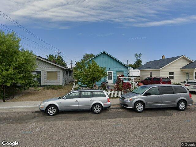 172 taft ave, pocatello,  ID 83201